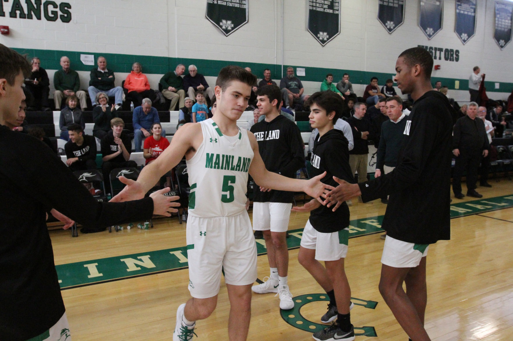 Mainland Cedar Creek boys basketball